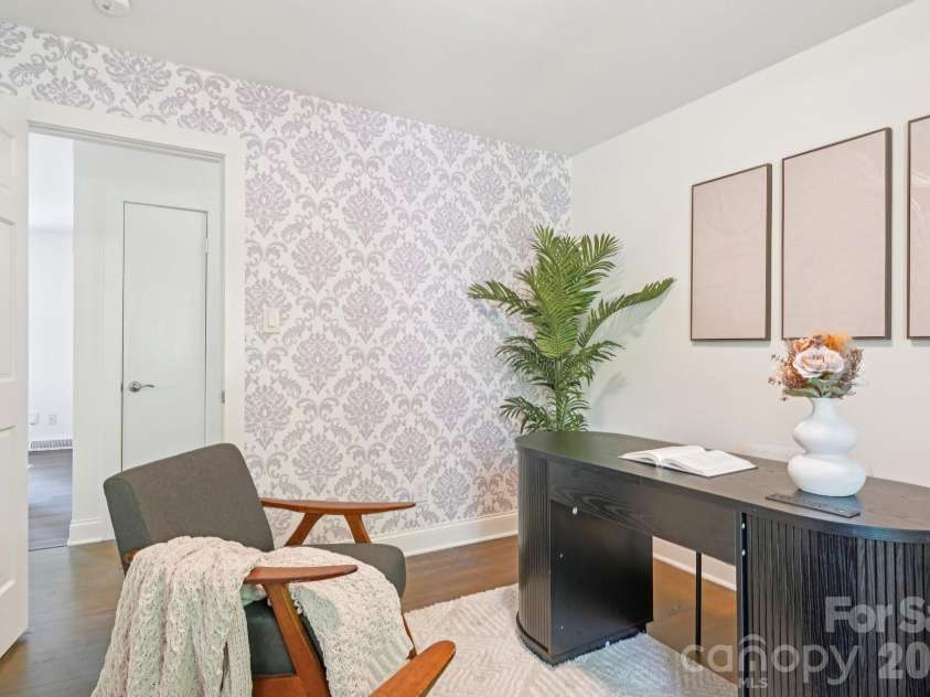 3000 Dunlavin Way, Charlotte, NC 28205.  MLS# CAR4341490, YatesRealty ID 27232. 