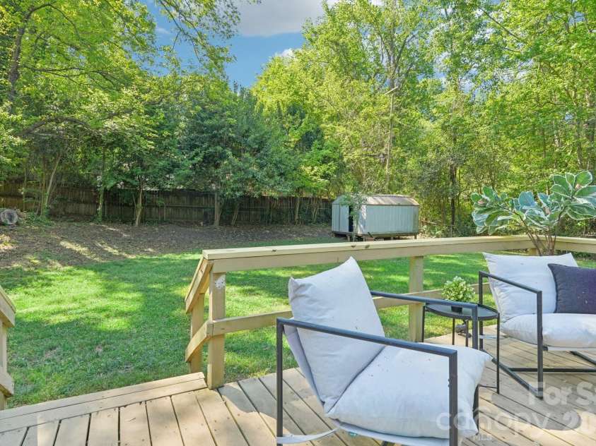 3000 Dunlavin Way, Charlotte, NC 28205.  MLS# CAR4341490, YatesRealty ID 27232. 