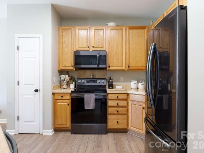 337 Hancock Union Lane, Rock Hill, SC 29732.  MLS# CAR4384909, YatesRealty ID 27233. 