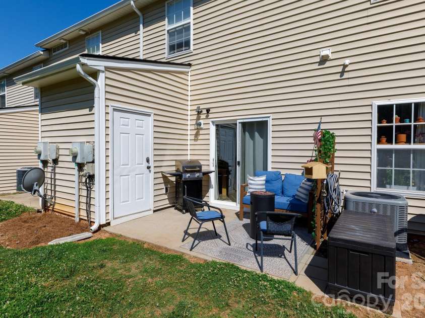 337 Hancock Union Lane, Rock Hill, SC 29732.  MLS# CAR4384909, YatesRealty ID 27233. 