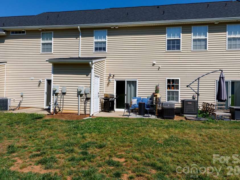 337 Hancock Union Lane, Rock Hill, SC 29732.  MLS# CAR4384909, YatesRealty ID 27233. 