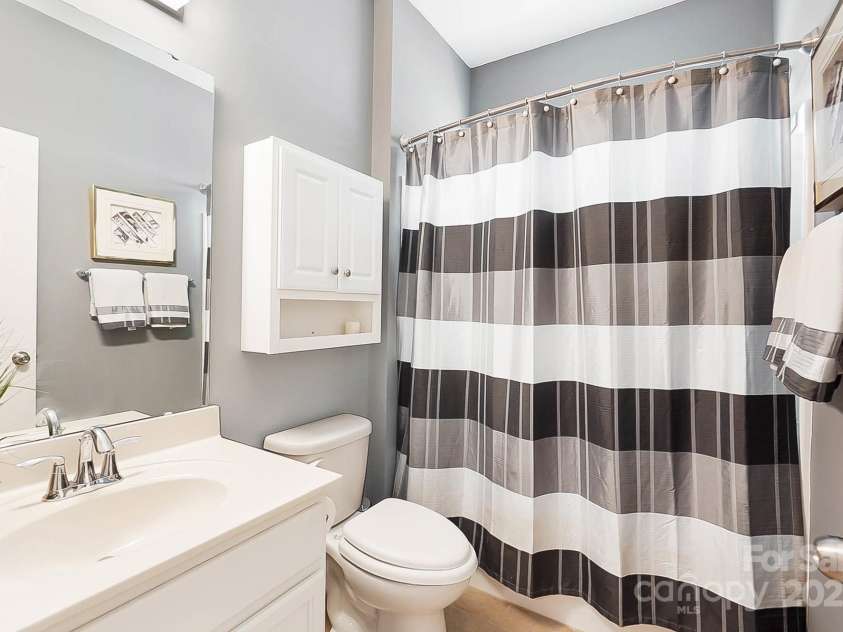 4106 Perth Road, Fort Mill, SC 29707.  MLS# CAR4280800, YatesRealty ID 27234. 2nd full bath