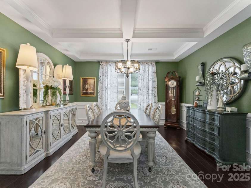 3819 Lake Breeze Drive, Sherrills Ford, NC 28673.  MLS# CAR4281057, YatesRealty ID 27236. 