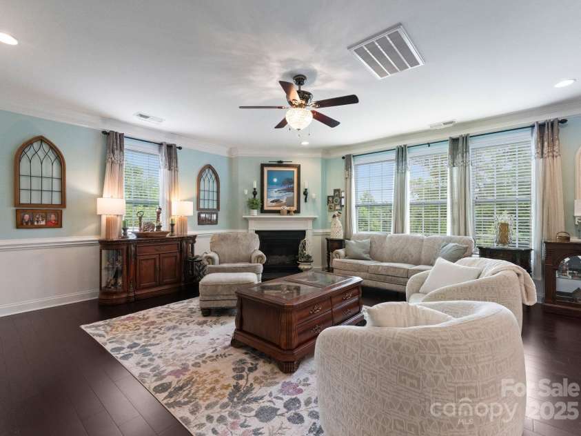 3819 Lake Breeze Drive, Sherrills Ford, NC 28673.  MLS# CAR4281057, YatesRealty ID 27236. 