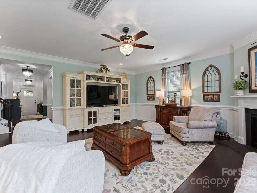 3819 Lake Breeze Drive, Sherrills Ford, NC 28673.  MLS# CAR4281057, YatesRealty ID 27236. 