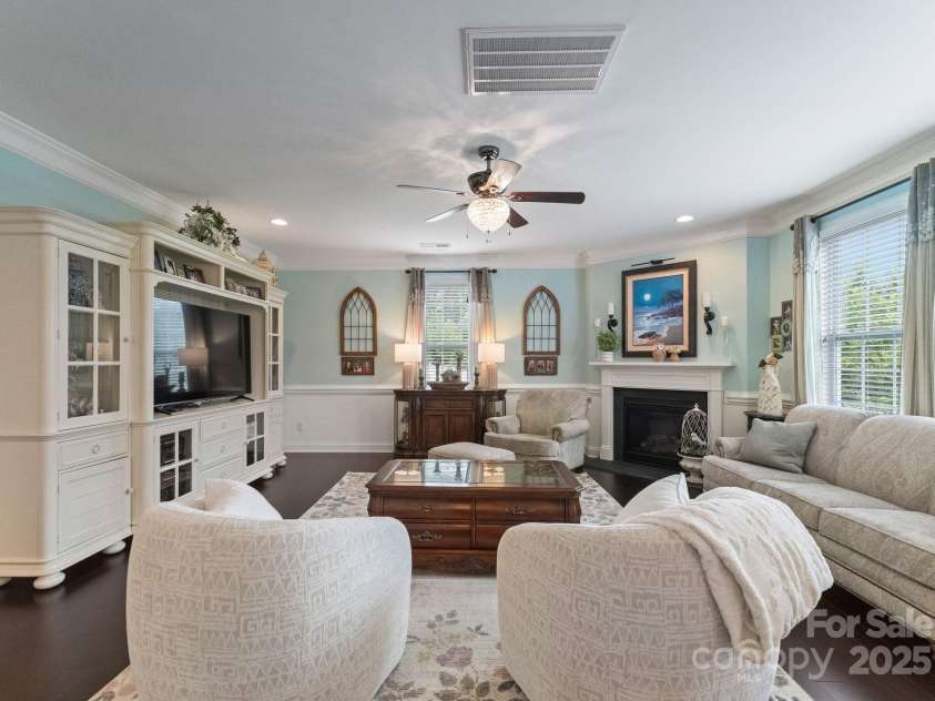 3819 Lake Breeze Drive, Sherrills Ford, NC 28673.  MLS# CAR4281057, YatesRealty ID 27236. 