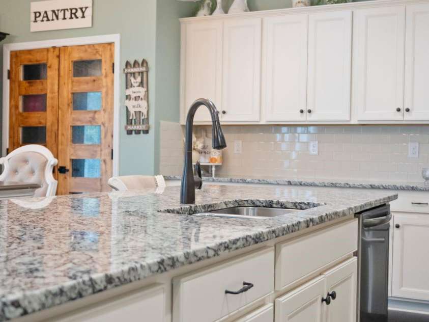 3819 Lake Breeze Drive, Sherrills Ford, NC 28673.  MLS# CAR4281057, YatesRealty ID 27236. 