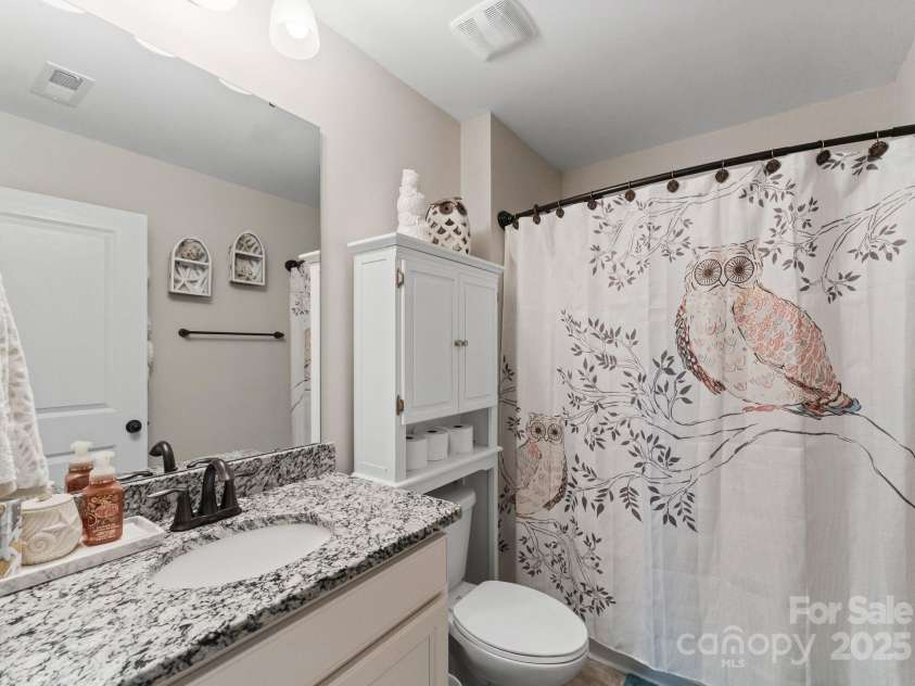 3819 Lake Breeze Drive, Sherrills Ford, NC 28673.  MLS# CAR4281057, YatesRealty ID 27236. Guest suite bathroom