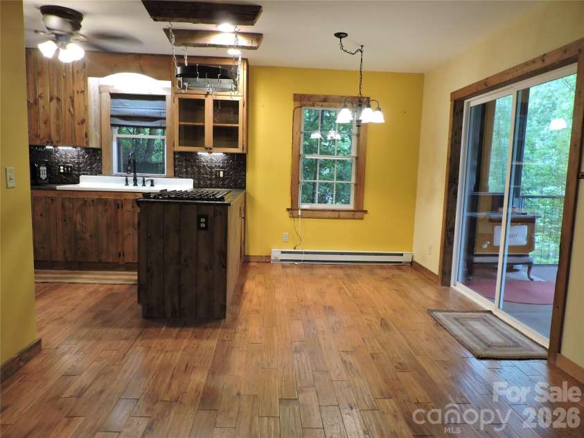 963 Melton Branch Road, Bakersville, NC 28705.  MLS# CAR4388856, YatesRealty ID 27236. 