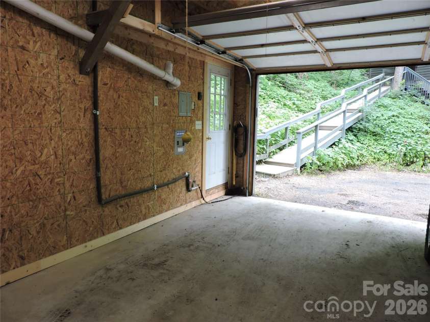 963 Melton Branch Road, Bakersville, NC 28705.  MLS# CAR4388856, YatesRealty ID 27236. 