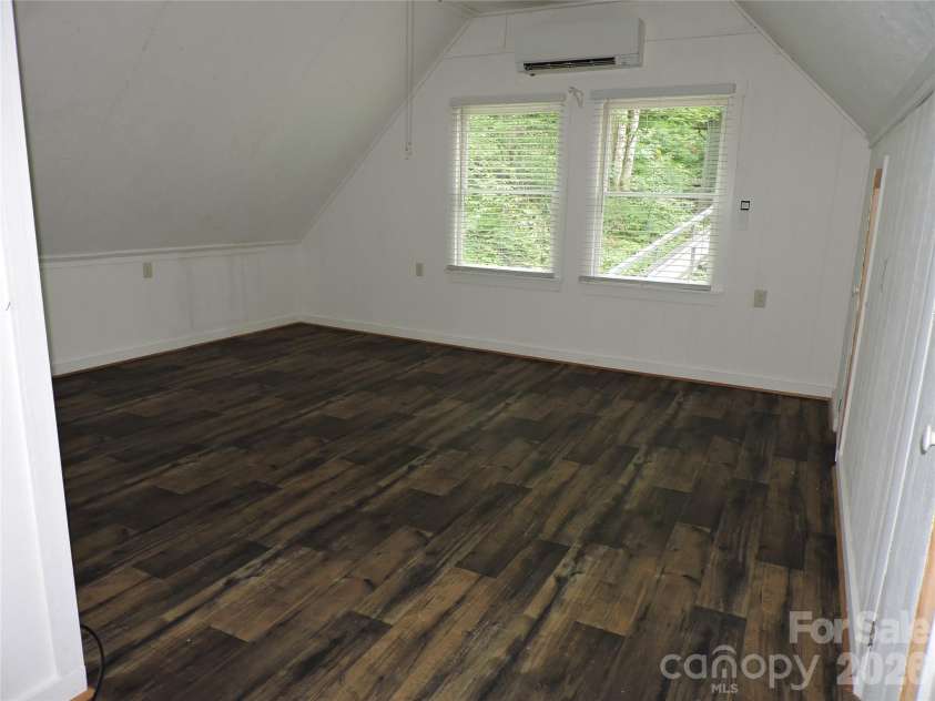 963 Melton Branch Road, Bakersville, NC 28705.  MLS# CAR4388856, YatesRealty ID 27236. 