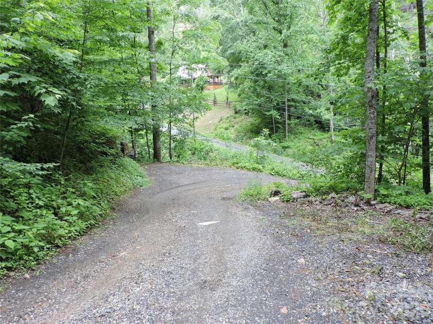 963 Melton Branch Road, Bakersville, NC 28705.  MLS# CAR4388856, YatesRealty ID 27236. 