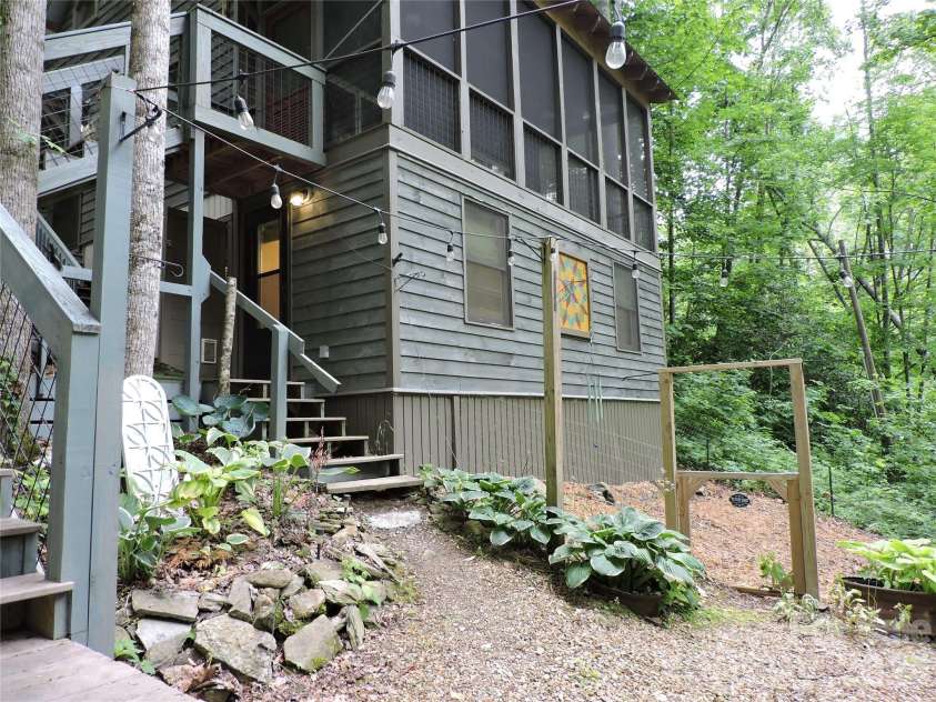 963 Melton Branch Road, Bakersville, NC 28705.  MLS# CAR4388856, YatesRealty ID 27236. Front