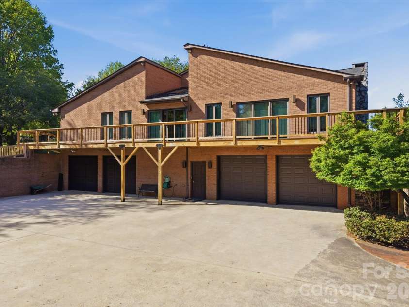 213 Hospital Avenue, Lenoir, NC 28645.  MLS# CAR4349929, YatesRealty ID 27237. 