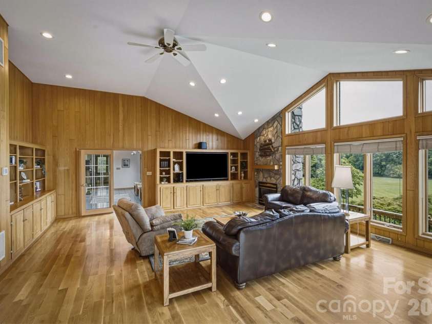 213 Hospital Avenue, Lenoir, NC 28645.  MLS# CAR4349929, YatesRealty ID 27237. 
