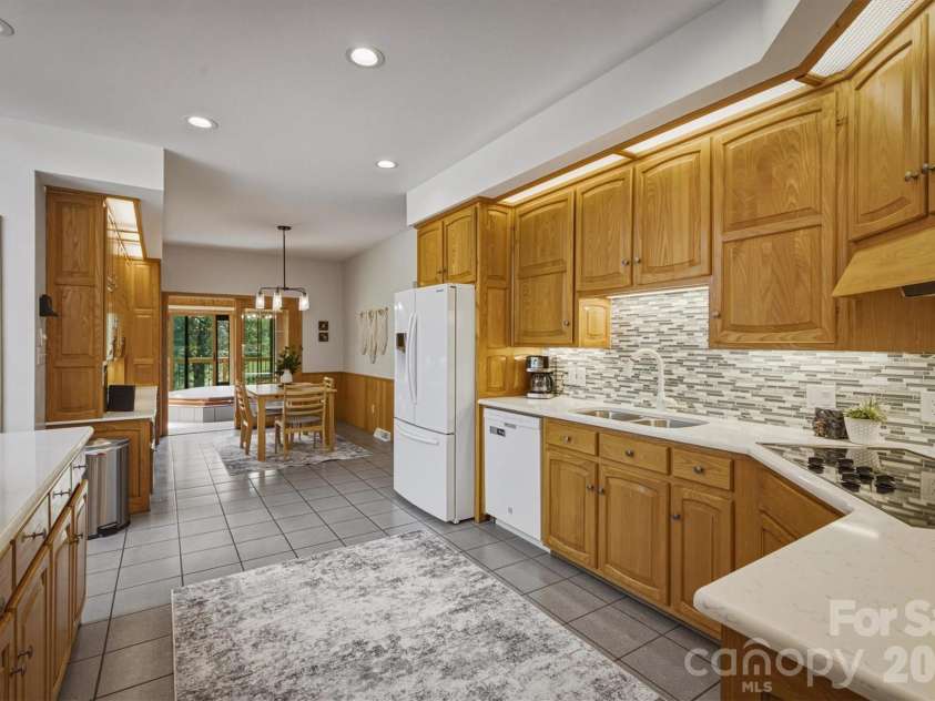 213 Hospital Avenue, Lenoir, NC 28645.  MLS# CAR4349929, YatesRealty ID 27237. 