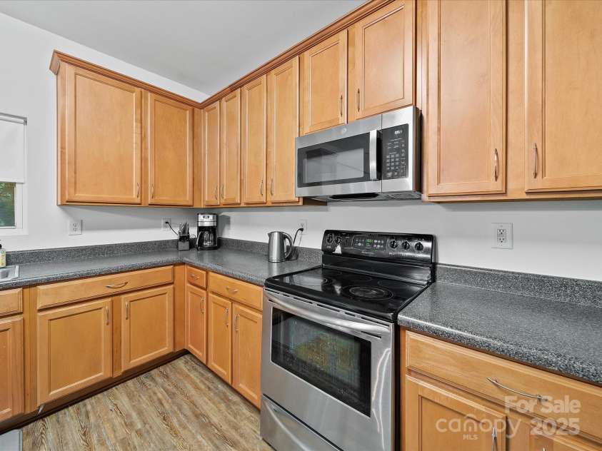 2306 Nettleton Court, Matthews, NC 28105.  MLS# CAR4257451, YatesRealty ID 27237. 
