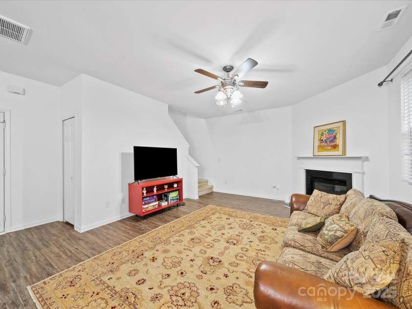 2306 Nettleton Court, Matthews, NC 28105.  MLS# CAR4257451, YatesRealty ID 27237. Family Room