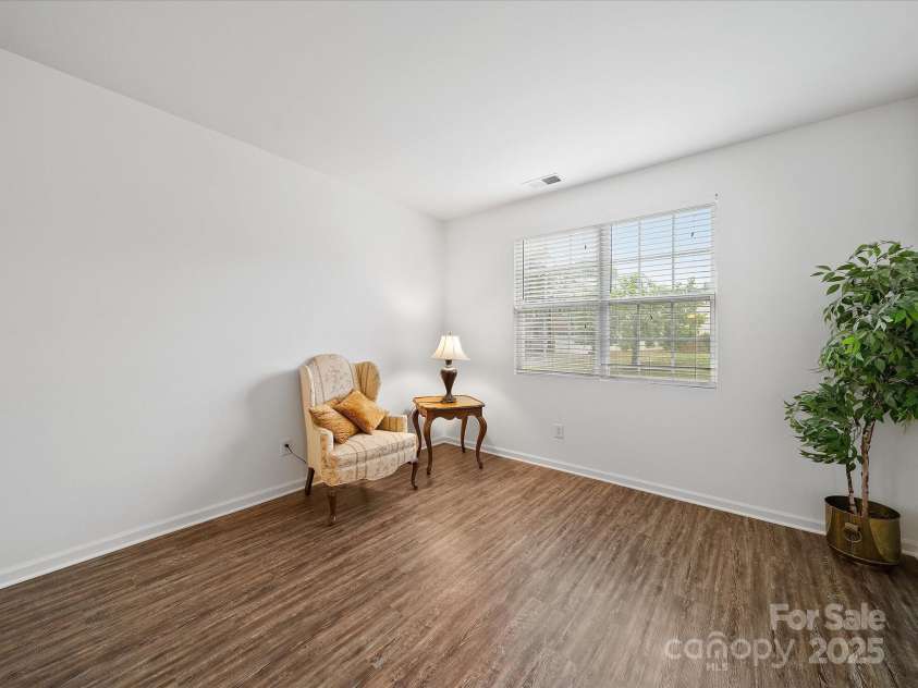 2306 Nettleton Court, Matthews, NC 28105.  MLS# CAR4257451, YatesRealty ID 27237. Living Room