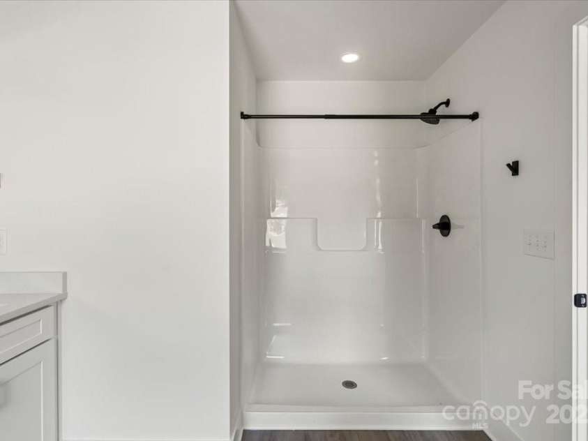 4541 Kings Court, Hickory, NC 28602.  MLS# CAR4259775, YatesRealty ID 27238. 