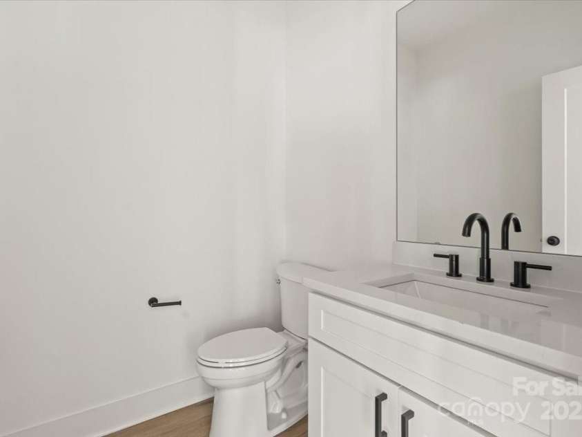 4541 Kings Court, Hickory, NC 28602.  MLS# CAR4259775, YatesRealty ID 27238. 