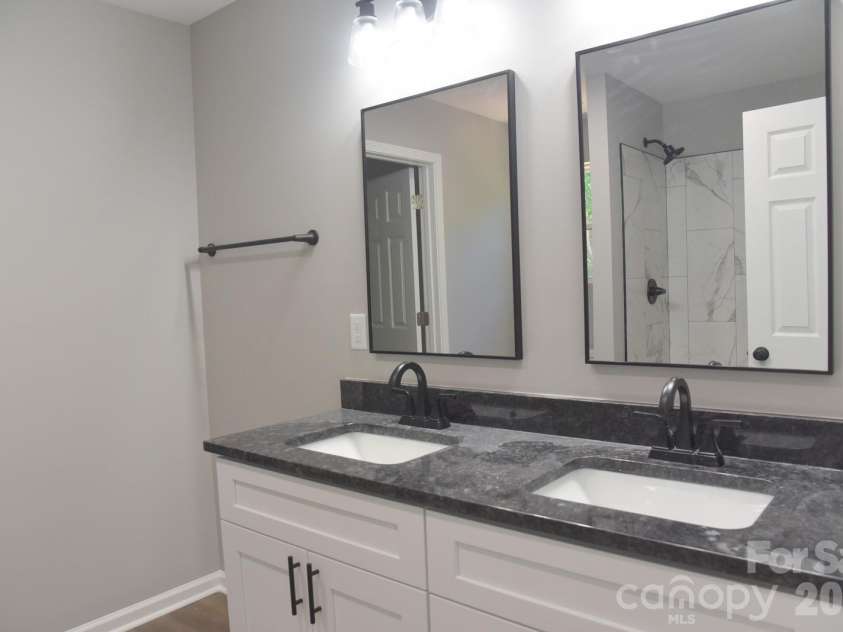 1134 Lyndsey Brooke Court, Lincolnton, NC 28092.  MLS# CAR4383149, YatesRealty ID 27239. 