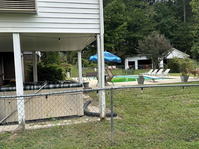 112 and 154 Merri Drive, Hendersonville, NC 28792.  MLS# CAR4184077, YatesRealty ID 2724. 