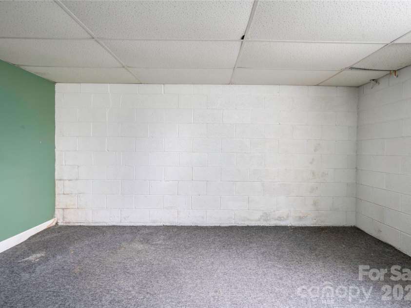 1516 Marlwood Drive, Shelby, NC 28150.  MLS# CAR4347021, YatesRealty ID 2724. Basement Bedroom 4