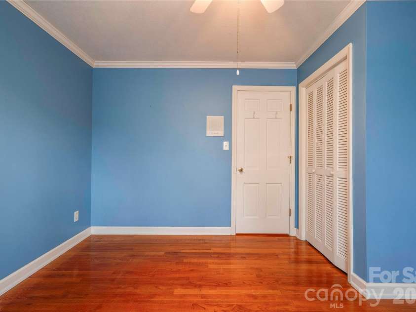 1516 Marlwood Drive, Shelby, NC 28150.  MLS# CAR4347021, YatesRealty ID 2724. Primary Bedroom