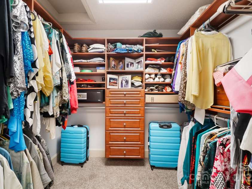 9551 Hitchgate Drive, Mint Hill, NC 28227.  MLS# CAR4297789, YatesRealty ID 2724. 