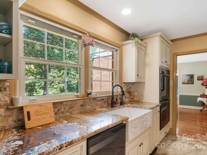 9551 Hitchgate Drive, Mint Hill, NC 28227.  MLS# CAR4297789, YatesRealty ID 2724. 