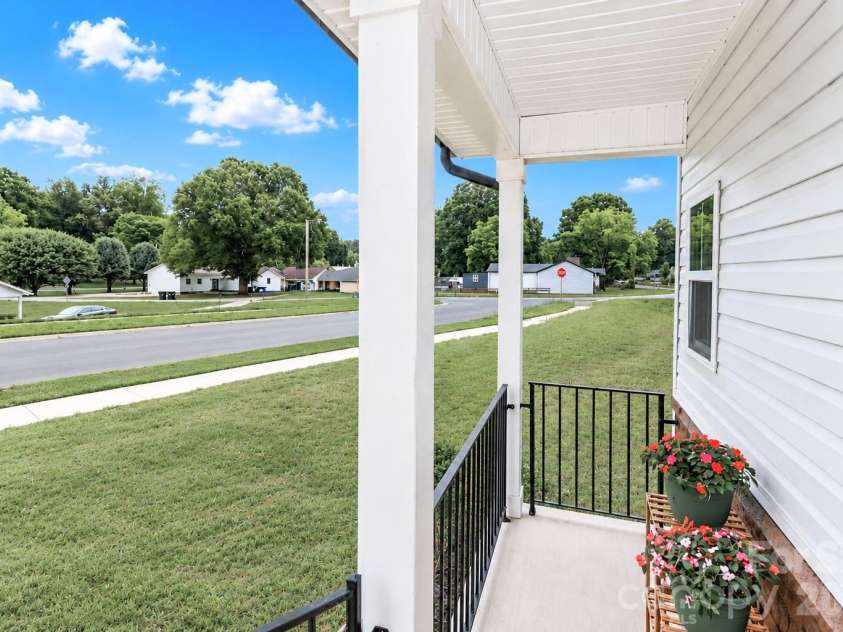 487 Kacys Way Place, Concord, NC 28025.  MLS# CAR4377231, YatesRealty ID 27241. 