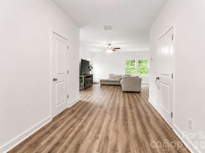 487 Kacys Way Place, Concord, NC 28025.  MLS# CAR4377231, YatesRealty ID 27241. 