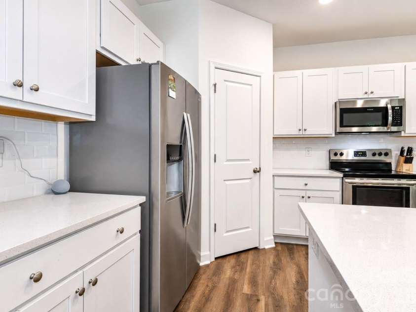 487 Kacys Way Place, Concord, NC 28025.  MLS# CAR4377231, YatesRealty ID 27241. 