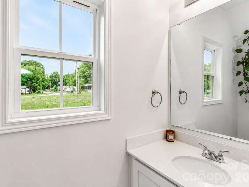 487 Kacys Way Place, Concord, NC 28025.  MLS# CAR4377231, YatesRealty ID 27241. 