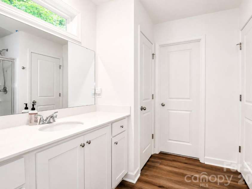 487 Kacys Way Place, Concord, NC 28025.  MLS# CAR4377231, YatesRealty ID 27241. 