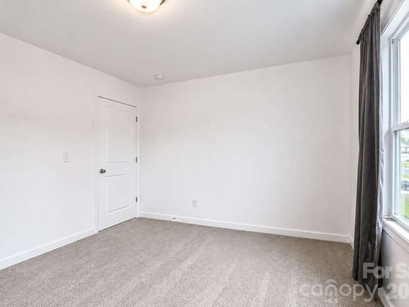 487 Kacys Way Place, Concord, NC 28025.  MLS# CAR4377231, YatesRealty ID 27241. 