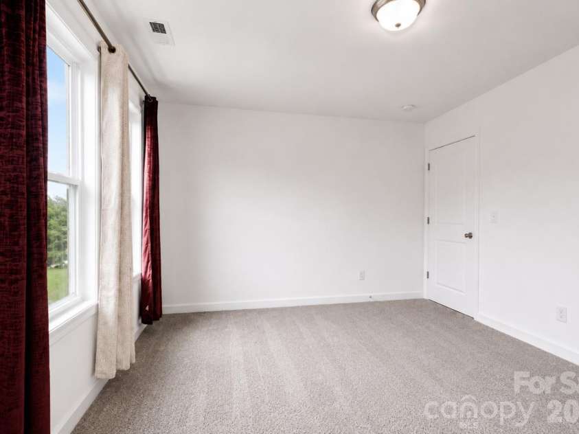 487 Kacys Way Place, Concord, NC 28025.  MLS# CAR4377231, YatesRealty ID 27241. 