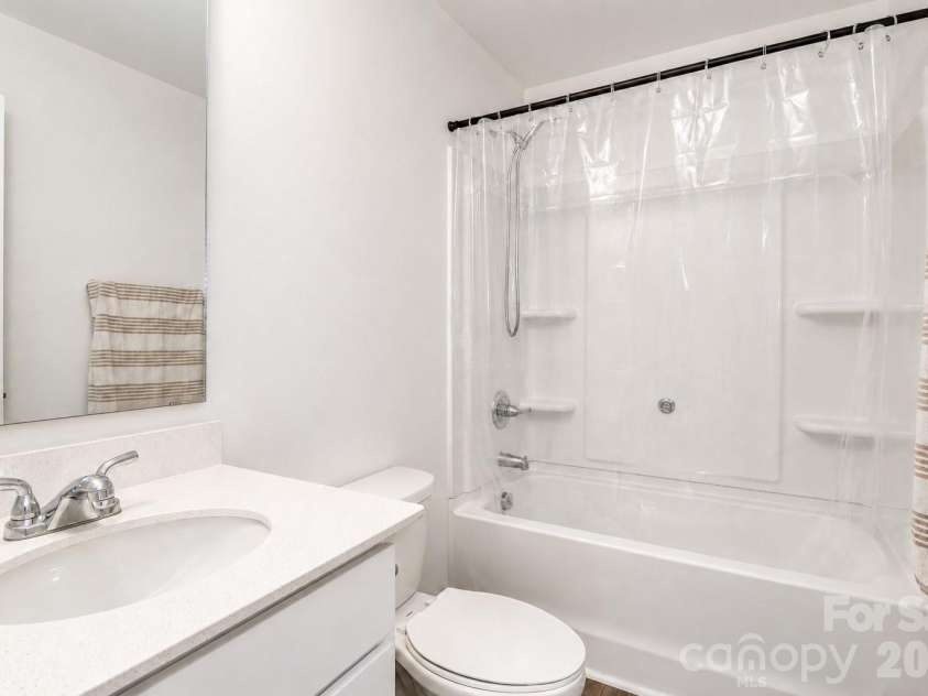 487 Kacys Way Place, Concord, NC 28025.  MLS# CAR4377231, YatesRealty ID 27241. 