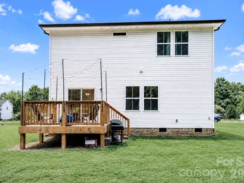 487 Kacys Way Place, Concord, NC 28025.  MLS# CAR4377231, YatesRealty ID 27241. 