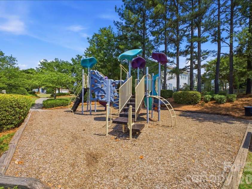 3524 Arborhill Road, Charlotte, NC 28270.  MLS# CAR4384147, YatesRealty ID 27242. 