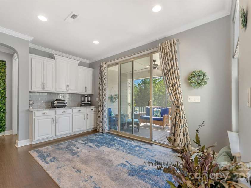 11333 Preservation Lane, Charlotte, NC 28278.  MLS# CAR4256851, YatesRealty ID 27243. 