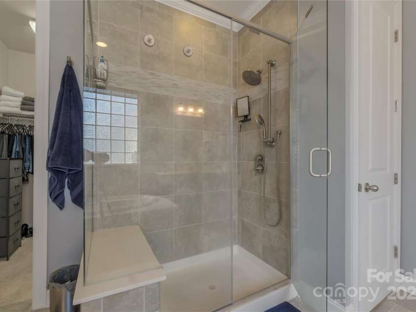 11333 Preservation Lane, Charlotte, NC 28278.  MLS# CAR4256851, YatesRealty ID 27243. 