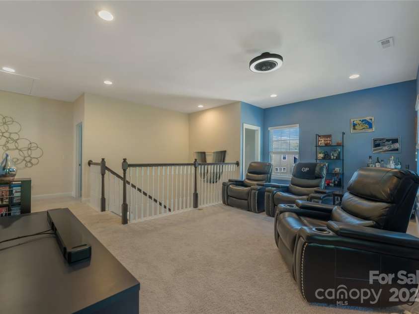 11333 Preservation Lane, Charlotte, NC 28278.  MLS# CAR4256851, YatesRealty ID 27243. 