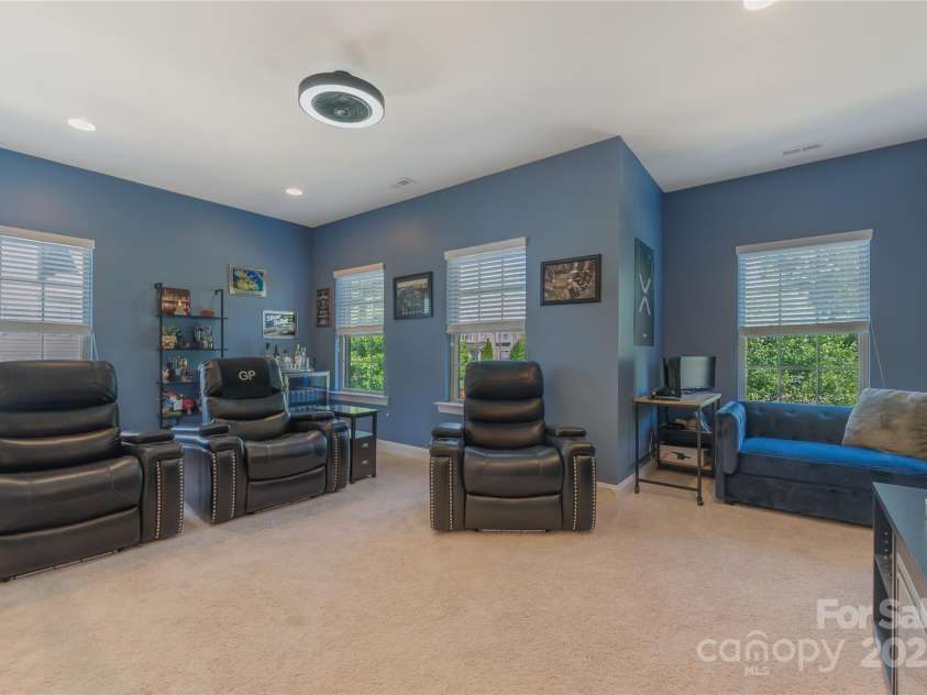 11333 Preservation Lane, Charlotte, NC 28278.  MLS# CAR4256851, YatesRealty ID 27243. 