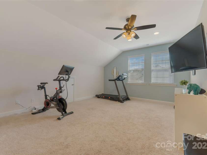 11333 Preservation Lane, Charlotte, NC 28278.  MLS# CAR4256851, YatesRealty ID 27243. 