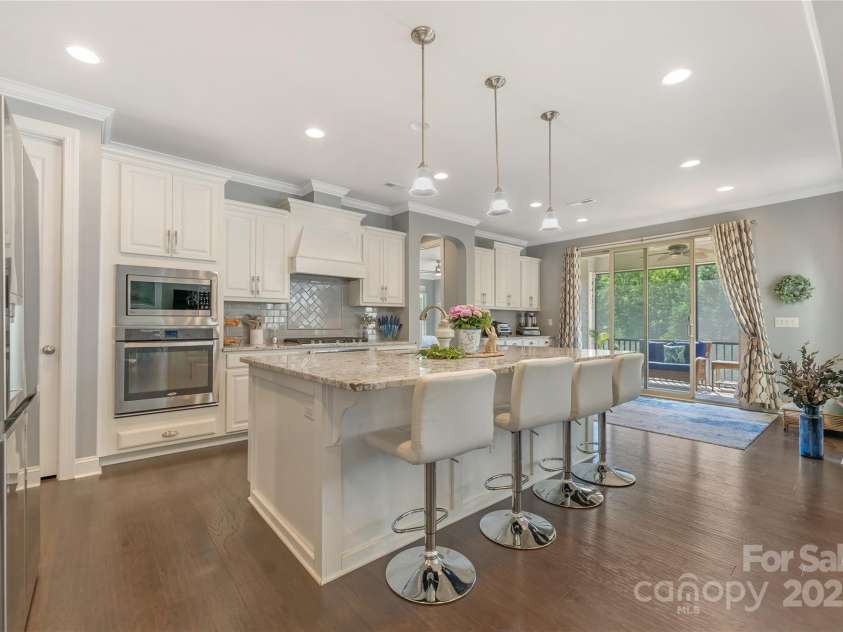 11333 Preservation Lane, Charlotte, NC 28278.  MLS# CAR4256851, YatesRealty ID 27243. 