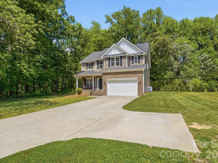 2910 Plum Thicket Court, Monroe, NC 28112.  MLS# CAR4370003, YatesRealty ID 27243. 