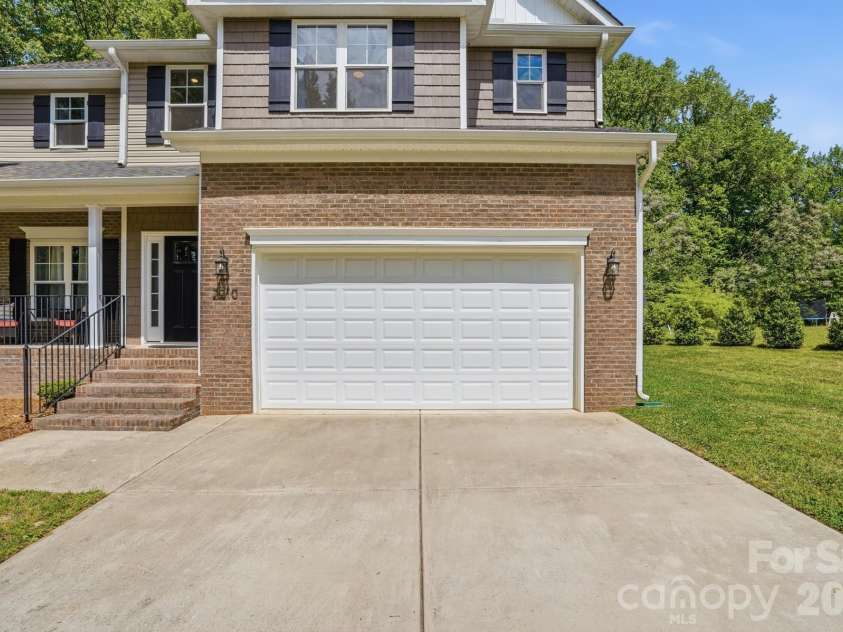 2910 Plum Thicket Court, Monroe, NC 28112.  MLS# CAR4370003, YatesRealty ID 27243. 