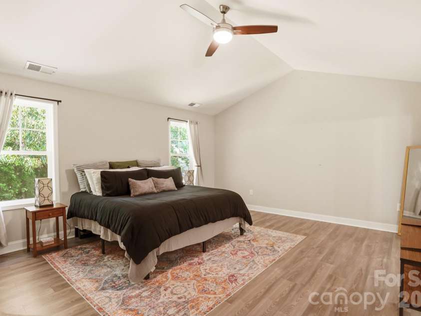 2910 Plum Thicket Court, Monroe, NC 28112.  MLS# CAR4370003, YatesRealty ID 27243. Primary bedroom with vaulted ceilings!